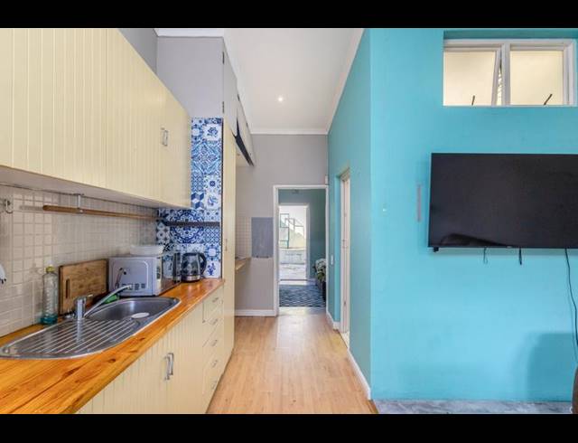 1 BEDROOM HOUSE FOR SALE IN WOODSTOCK